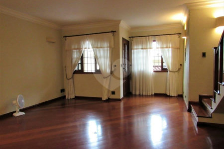 Sobrado à venda com 3 quartos, sendo 1 suíte, em Brooklin, São Paulo, SP