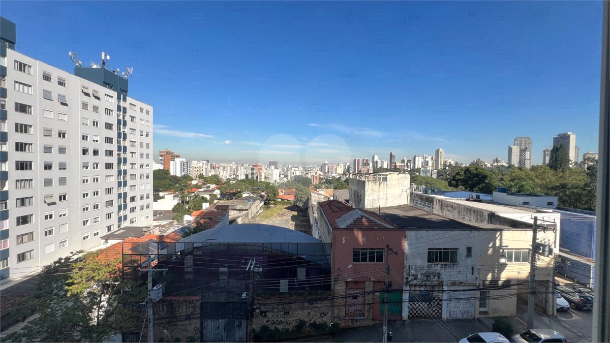Apartamento à venda com 2 quartos em Pinheiros, São Paulo, SP