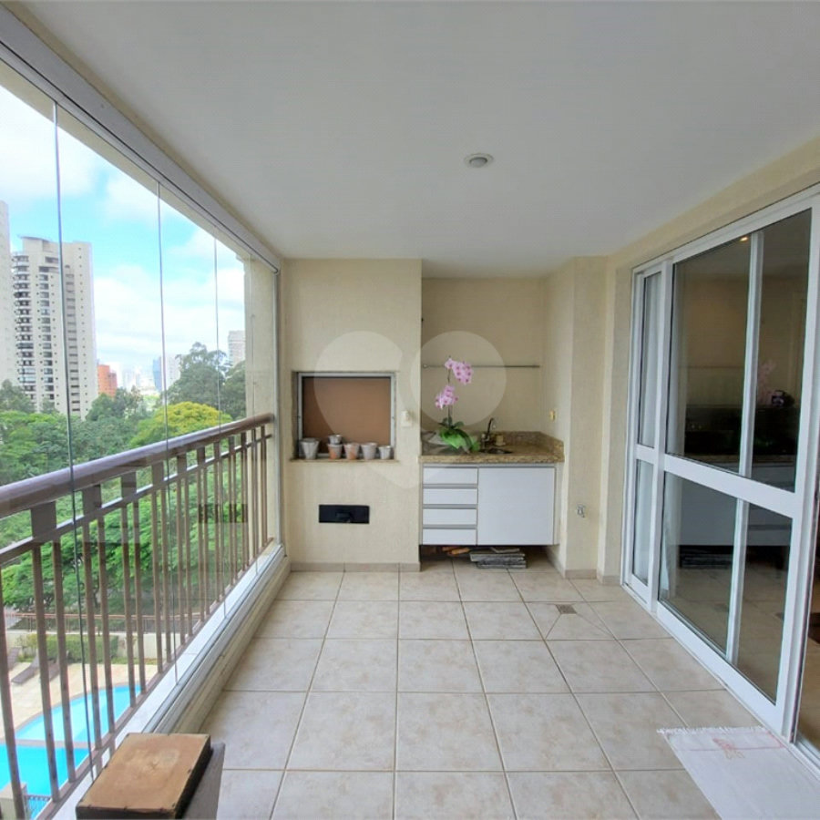 Apartamento à venda com 3 suítes em Paraíso do Morumbi, São Paulo, SP