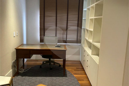 Apartamento mobiliado alto padrão, para venda ou locação, com 4 suítes e 4 vagas, em condomínio-clube no Ipiranga!