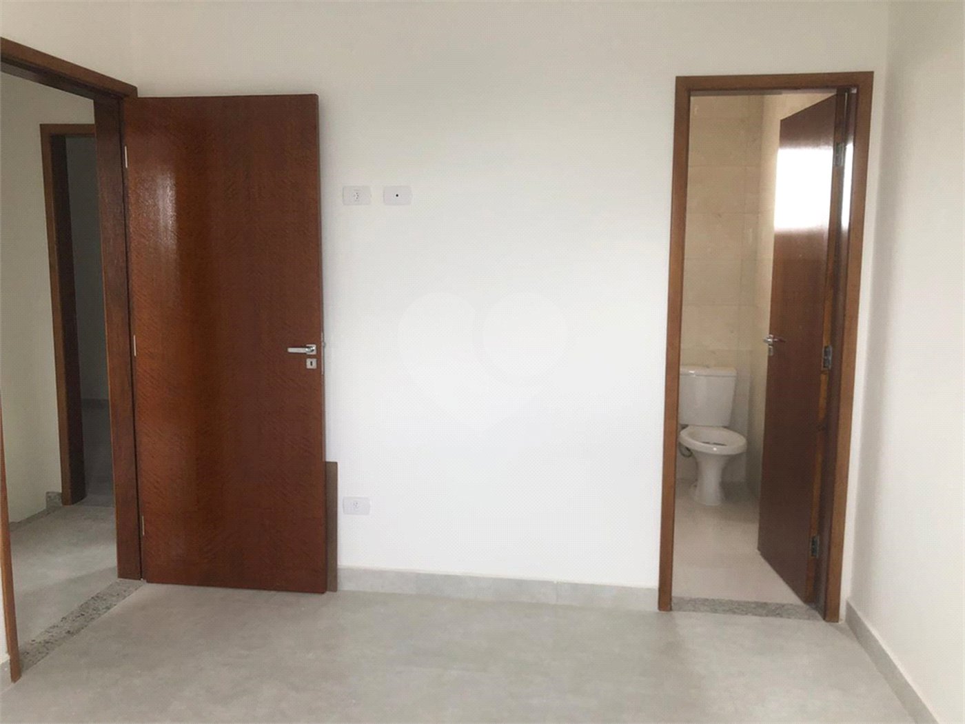 Casa à venda com 3 quartos, sendo 1 suíte, no condomínio Cond Batinga, São Paulo - SP