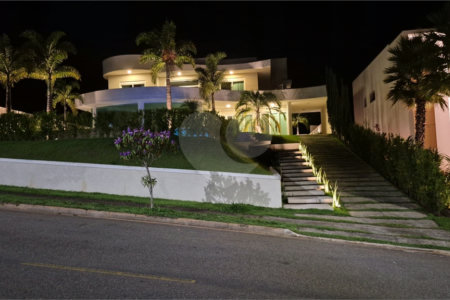 Casa à venda com 3 suítes no condomínio Itaporã de Atibaia, Atibaia - SP