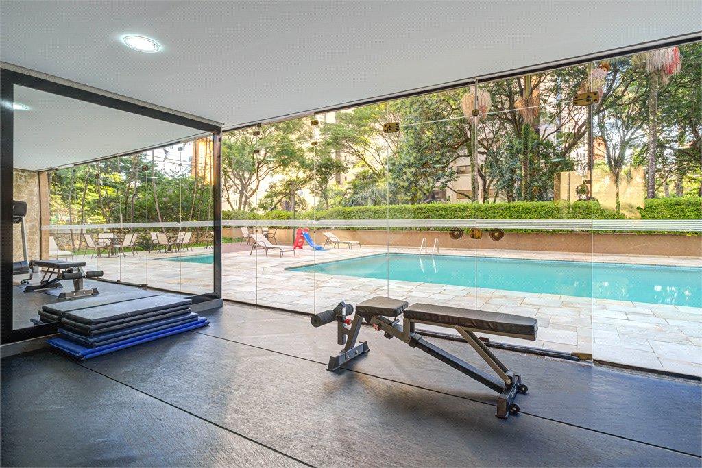 Apartamento à venda com 4 suítes em Moema, São Paulo, SP
