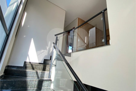 Casa à venda com 3 quartos, sendo 1 suíte, no condomínio Jardim Park Real, Indaiatuba - SP