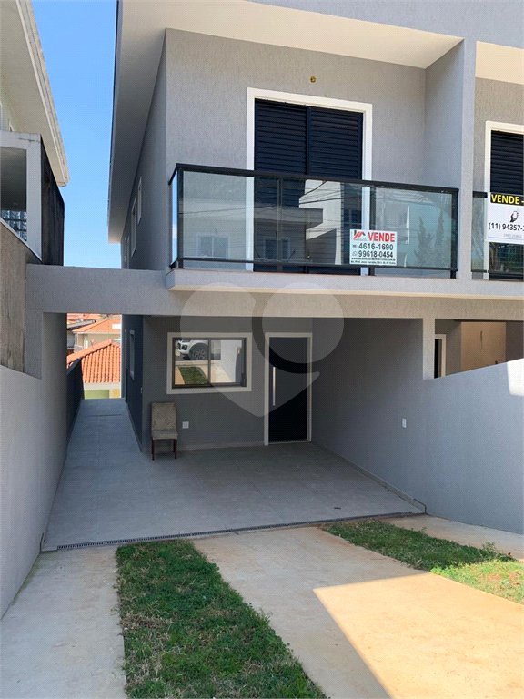 Casa à venda com 3 quartos, sendo 1 suíte, no condomínio Villa D'este, Cotia - SP