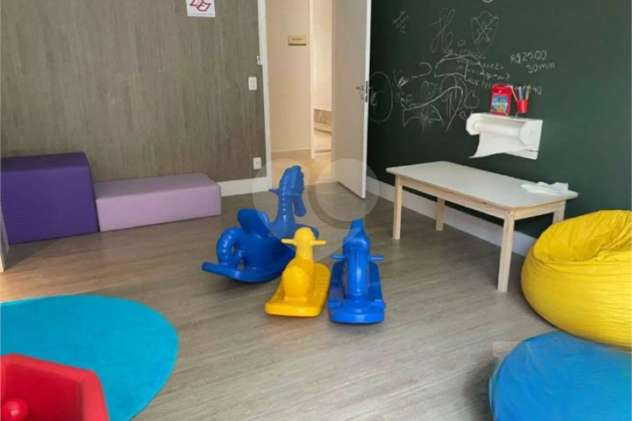 Apartamento à venda com 3 quartos, sendo 2 suítes, em Barueri, Barueri, SP