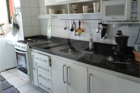Apartamento à venda com 2 quartos em Vila Erna, São Paulo, SP