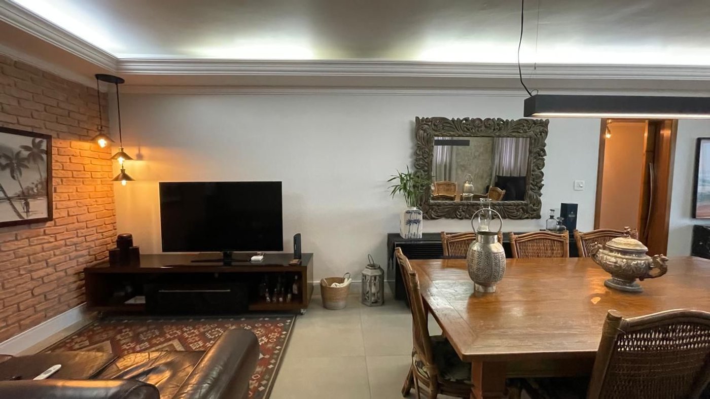 Apartamento com 3 dormitórios frente a praia à venda, 161 m² por R$ 2.200.000 - Gonzaga - Santos/SP