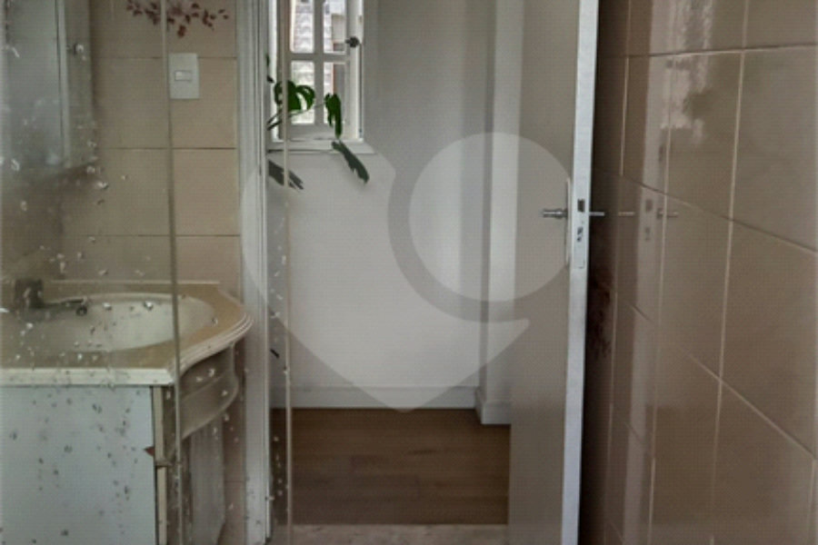 Sobrado à venda com 2 quartos, sendo 1 suíte, em Tremembé, São Paulo, SP