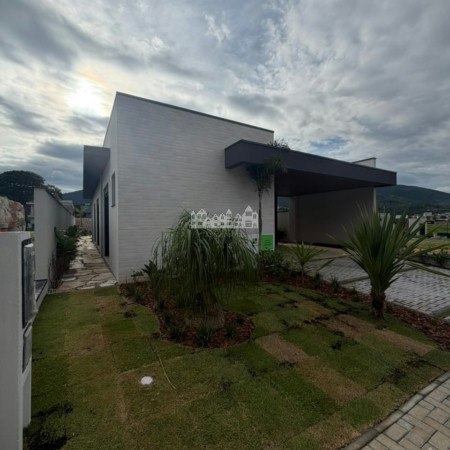 Casa à venda com 3 suítes no condomínio Ecoville 1, Atibaia - SP