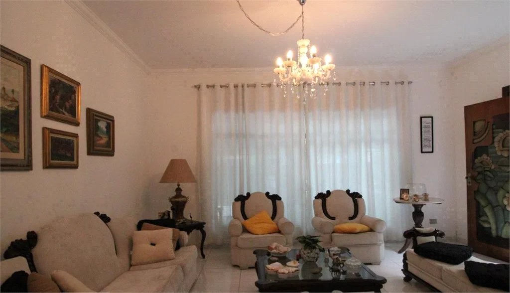 Sobrado à venda com 4 suítes em Vila Cordeiro, São Paulo, SP