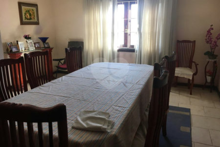 Casa à venda com 1 quarto, sendo 2 suítes, no Centro, Itaguaí, RJ
