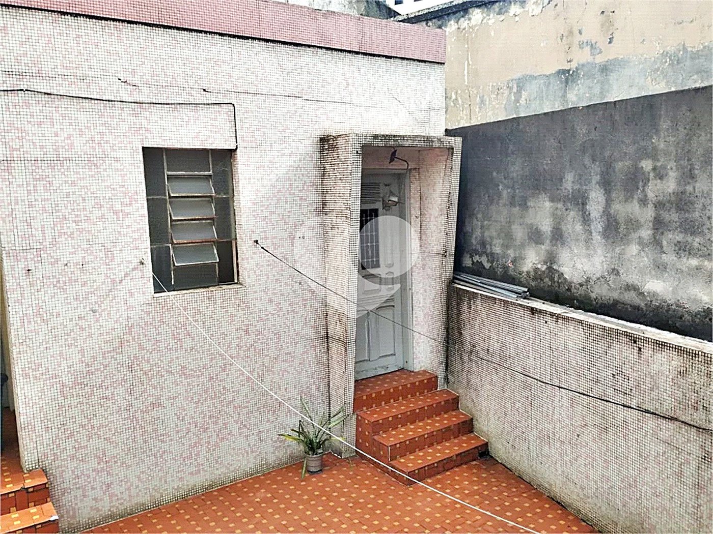 Casa à venda com 4 quartos, sendo 3 suítes, em Santana, São Paulo, SP