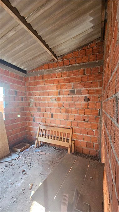 Casa à venda com 3 quartos, sendo 1 suíte, em Vila Áurea, Ponta Porã, MS