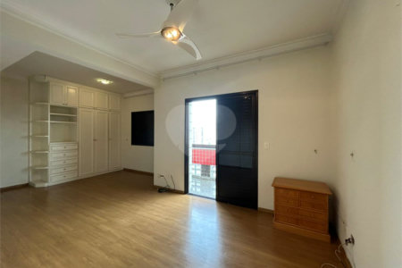 Apartamento à venda com 3 quartos, sendo 1 suíte,  em Vila Brasilina, São Paulo, SP