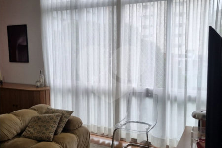 Apartamento à venda com 2 quartos em Moema, São Paulo, SP