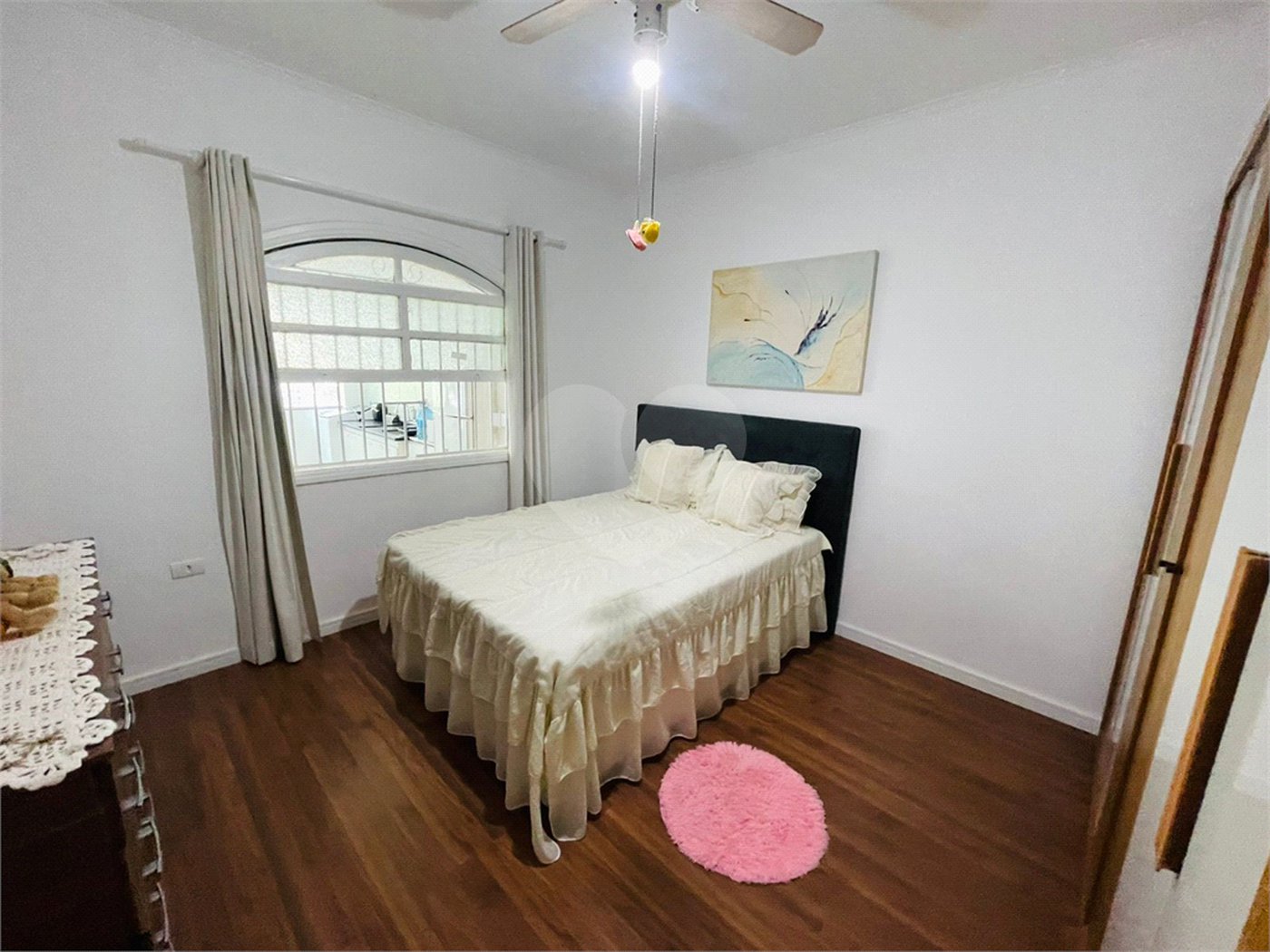 Casa à venda com 4 quartos, sendo 1 suíte,  em Jardim Stella, Santo André, SP
