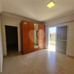 Casa à venda com 3 suítes no condomínio Residencial Terras de Vinhedo, Vinhedo - SP
