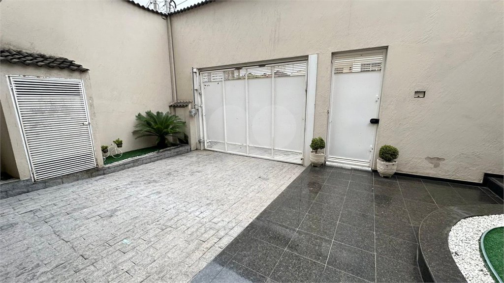 Casa à venda com 4 quartos, sendo 3 suítes, em Vila Galvão, Guarulhos, SP