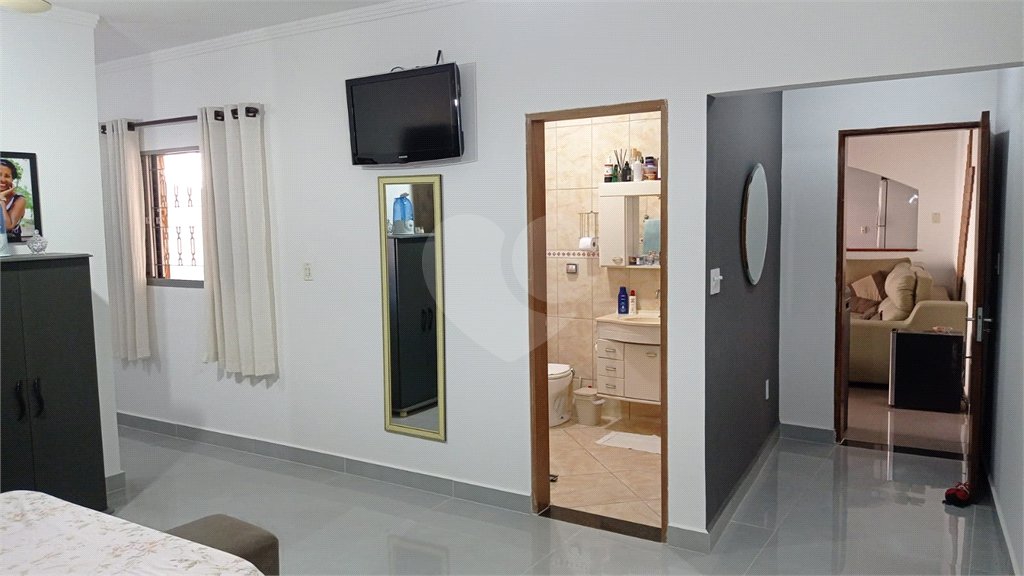 Casa à venda com 2 quartos, sendo 1 suíte, em Vila Haro, Sorocaba, SP