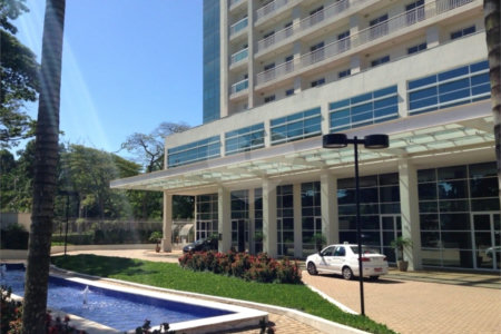 Otima sala comercial com sacada e uma vaga para auto no Nova América Office em Santo Amaro.