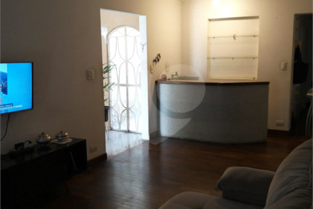 Sobrado à venda com 3 quartos, sendo 1 suíte, em Vila Paulista, São Paulo, SP