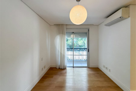 Casa à venda com 4 suítes no condomínio Quadra Real Campo Belo, São Paulo - SP