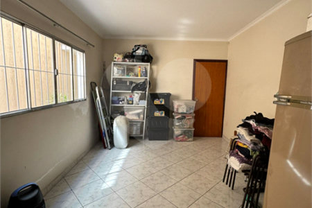Casa à venda com 3 quartos, sendo 1 suíte, em Vila Constança, São Paulo, SP
