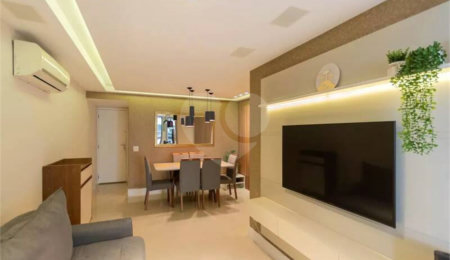 Apartamento à venda com 4 quartos, sendo 1 suíte,  em Tijuca, Rio de Janeiro, RJ