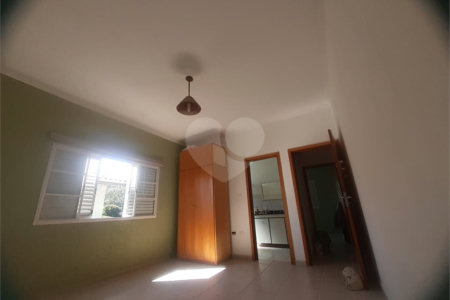 Casa à venda com 3 quartos, sendo 1 suíte, no condomínio Zuleika Jabour, Salto - SP