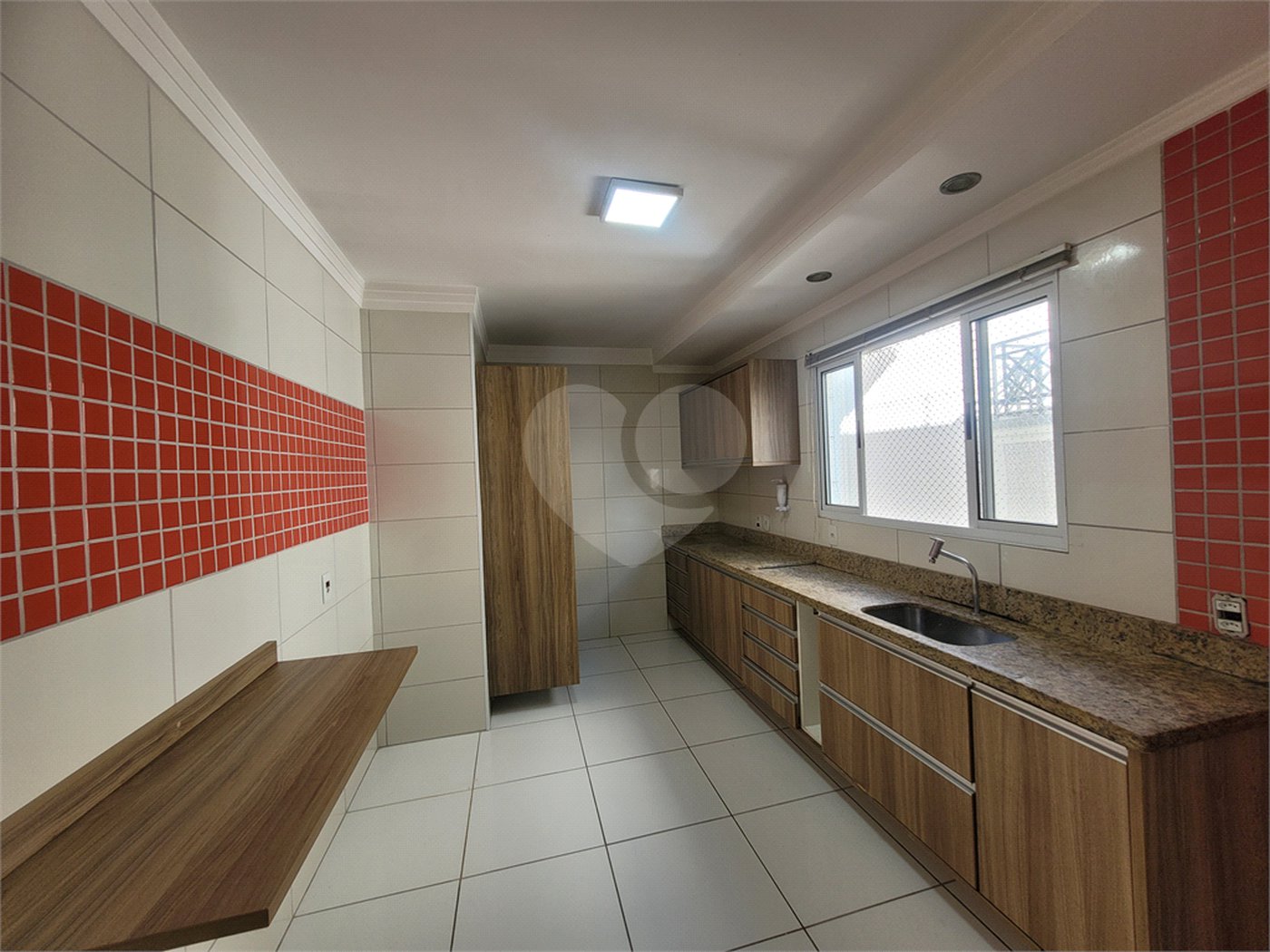 Apartamento à venda com 3 quartos, sendo 1 suíte, em Parque Campolim, Sorocaba, SP