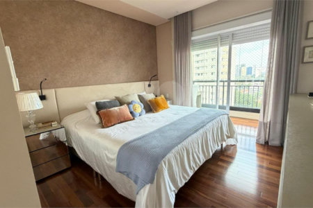 Apartamento à venda com 3 suítes em Vila Olímpia, São Paulo, SP