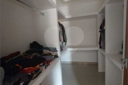 Casa à venda com 4 quartos, sendo 1 suíte,  no condomínio Gramado do Mendanha, Rio de Janeiro - RJ