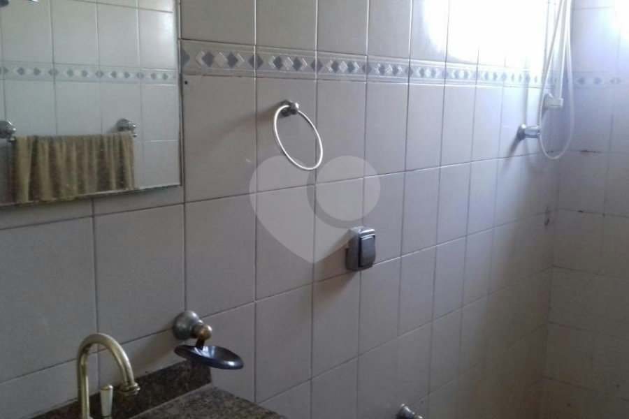 Sobrado à venda com 4 quartos, sendo 2 suítes, em City Recanto Anastácio, São Paulo, SP