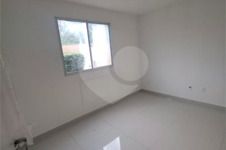 Apartamento à venda com 2 quartos em Santíssimo, Rio de Janeiro, RJ