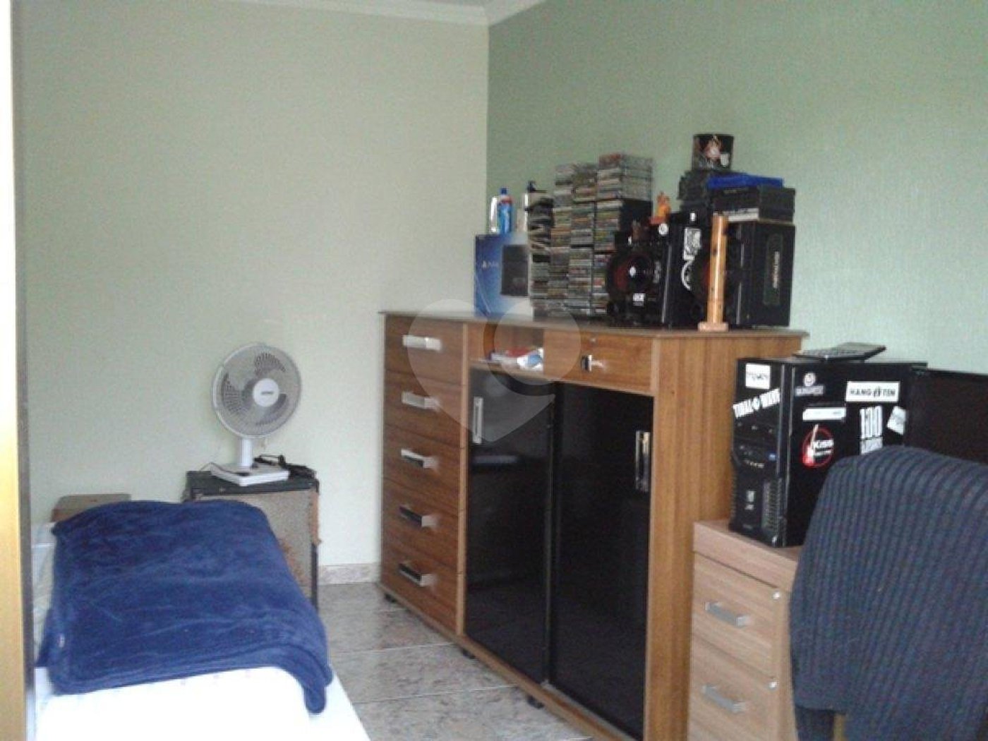 Sobrado à venda com 3 quartos, sendo 1 suíte, em Tremembé, São Paulo, SP