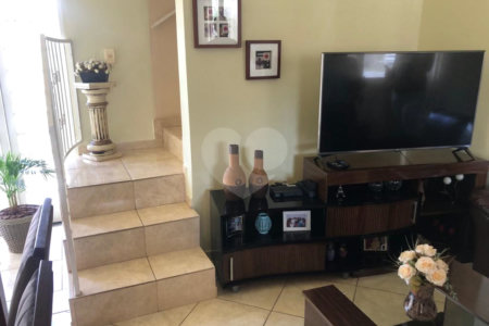 Casa à venda com 3 quartos, sendo 2 suítes,  em Jardim do Lago, Atibaia, SP