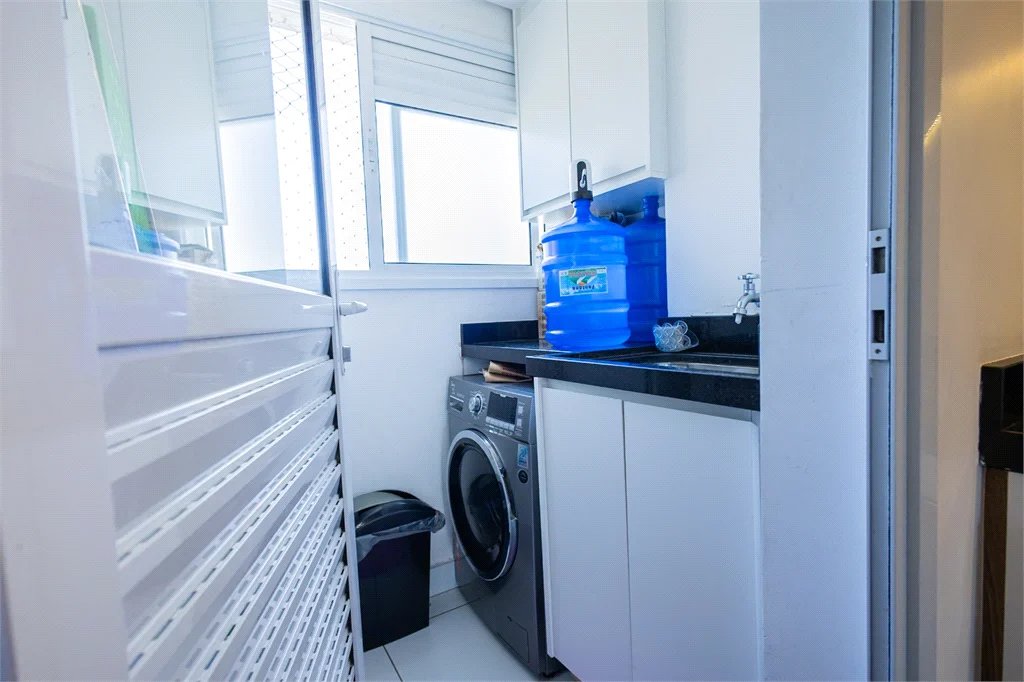 Apartamento à venda com 2 quartos, sendo 1 suíte,  em Pinheiros, São Paulo, SP