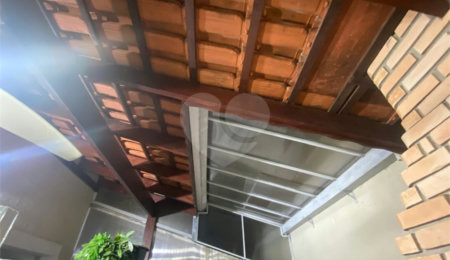 Casa à venda com 3 quartos, sendo 1 suíte,  no condomínio Village Millano, Mogi das Cruzes - SP