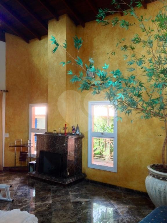 Casa à venda com 4 quartos, sendo 1 suíte, em Samambaia, Mairiporã, SP