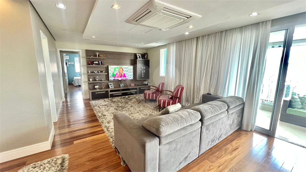 Apartamento à venda com 3 suítes em Jardim Monte Kemel, São Paulo, SP
