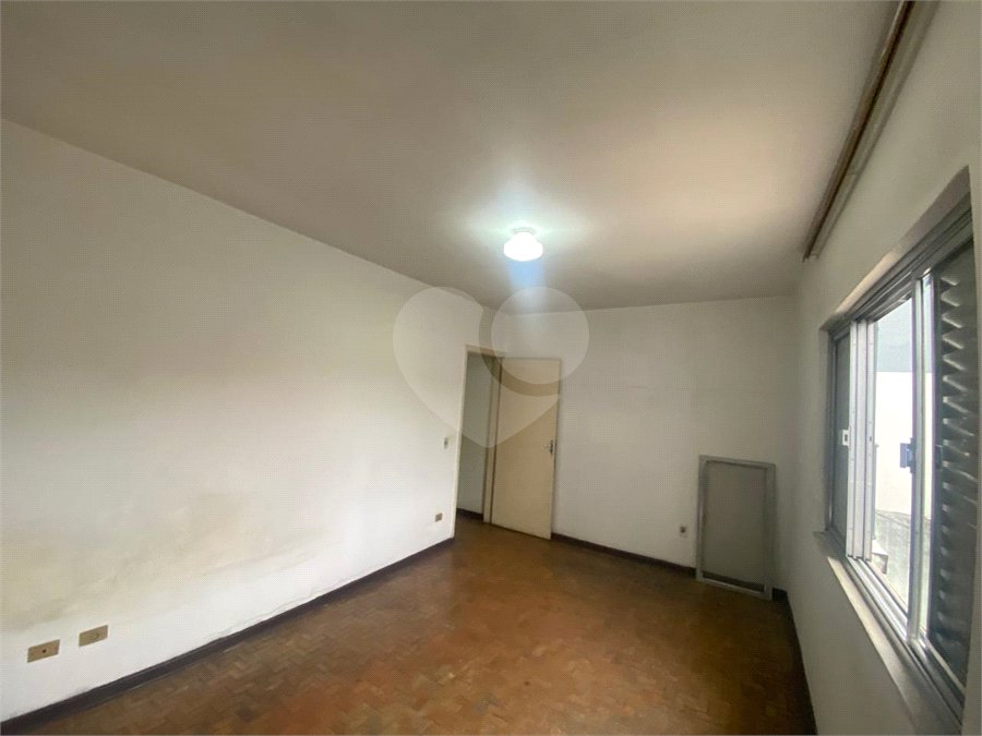 Sobrado à venda com 3 quartos em Bom Retiro, São Paulo, SP