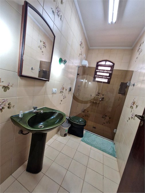 Casa à venda com 4 quartos, sendo 1 suíte, em Alto da Boa Vista, São Paulo, SP