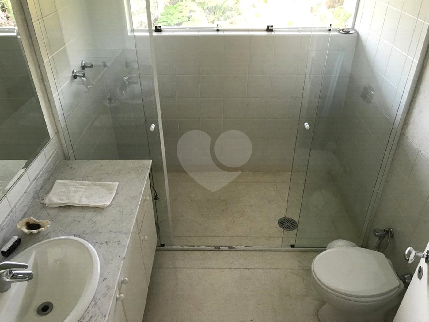 Casa à venda com 3 quartos, sendo 1 suíte, em Guarapiranga, São Paulo, SP