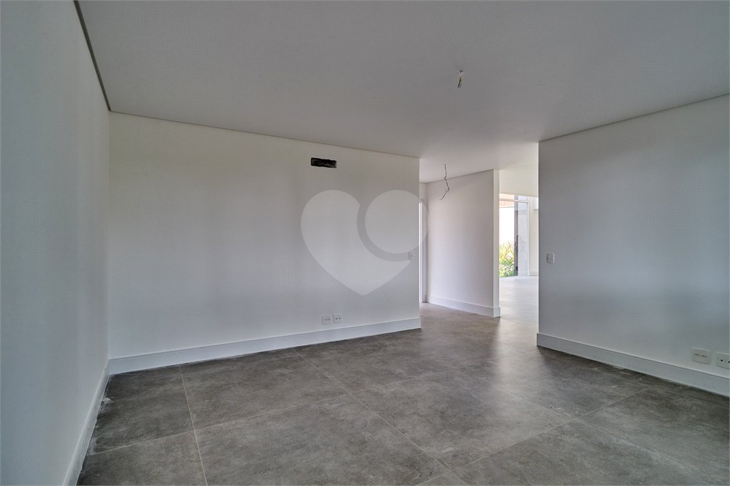 Casa à venda com 4 suítes no condomínio Liló, São Paulo - SP