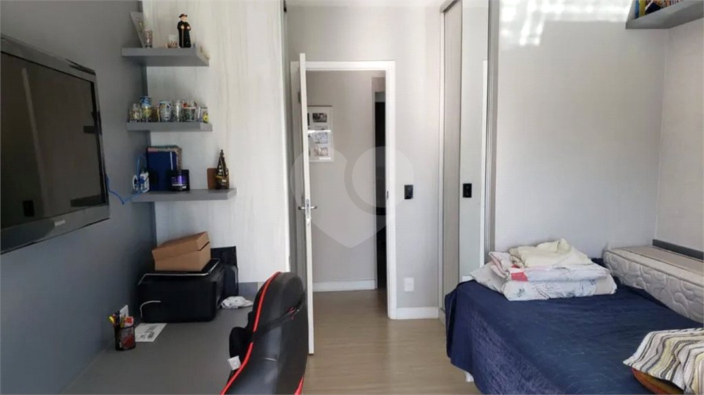 Apartamento à venda com 3 suítes em Vila Alexandria, São Paulo, SP