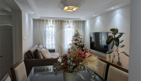 Sobrado à venda com 3 quartos, sendo 1 suíte,  em Vila Medeiros, São Paulo, SP
