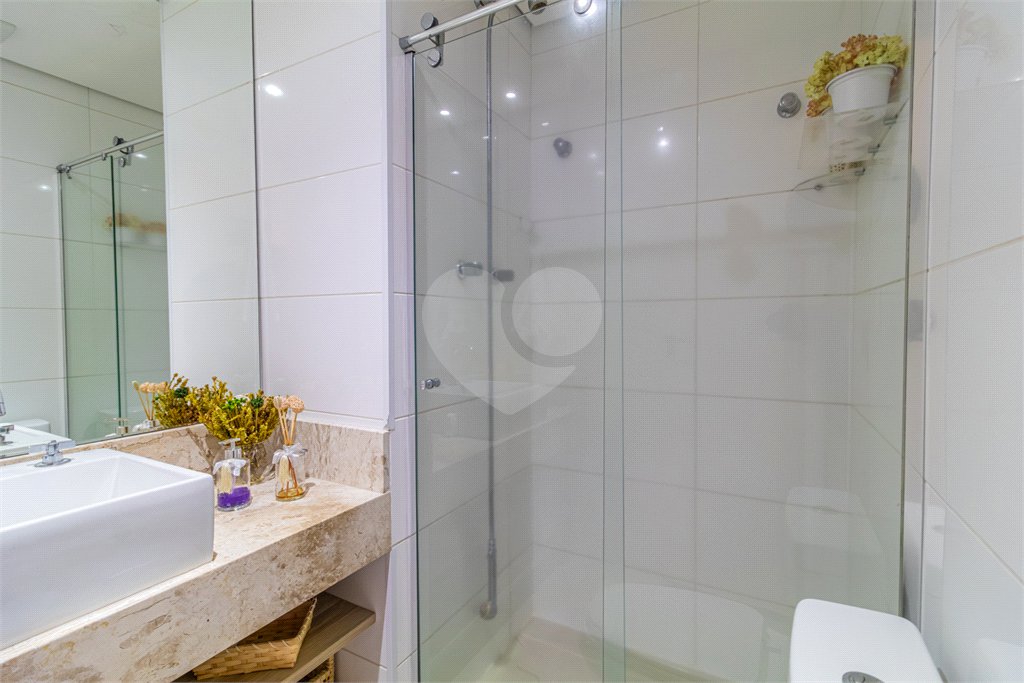Apartamento à venda com 4 quartos, sendo 1 suíte, em Jardim Marajoara, São Paulo, SP