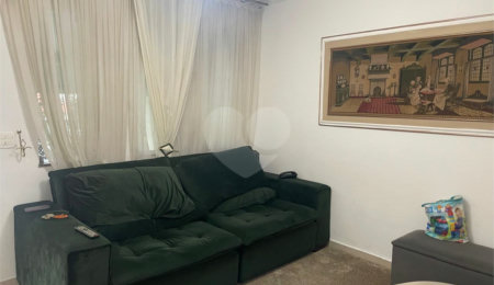 Sobrado à venda com 3 quartos em Vila Olinda, São Paulo, SP