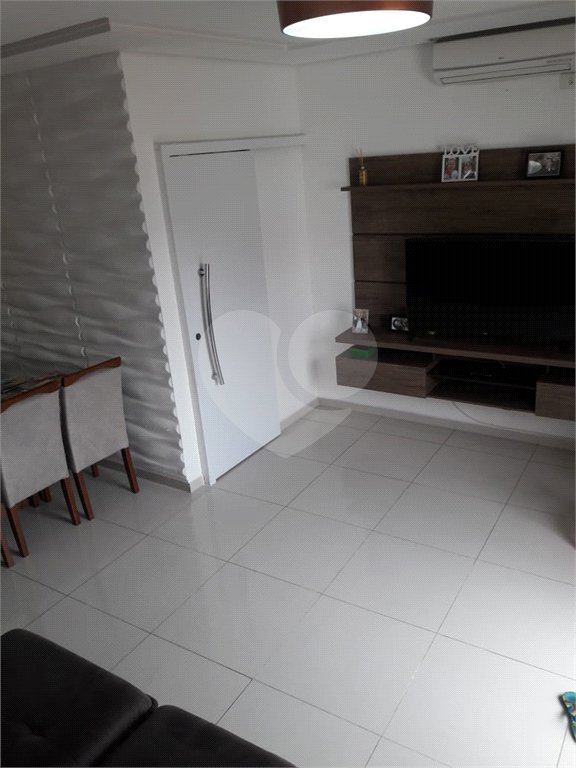 Casa à venda com 3 quartos, sendo 2 suítes, em Sé, São Paulo, SP